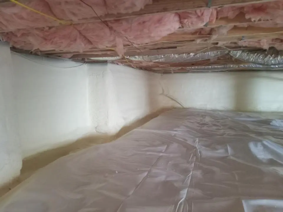 Crawl space encapsulation with closed-cell spray foam for Spray Foam Roofing in Middle Smithfield